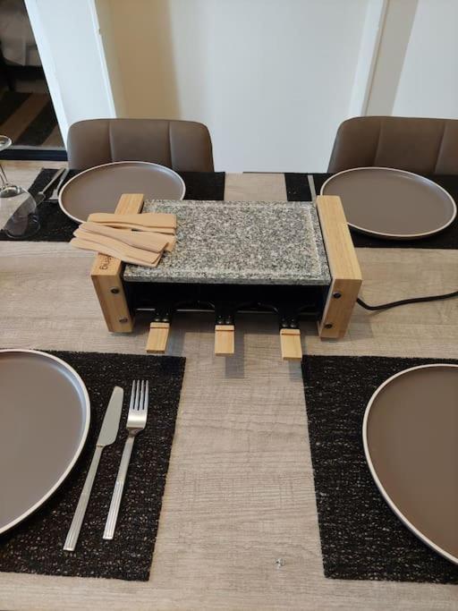 Gite D'Exception 13 Couchages Avec Jacuzzi Et Sauna Chalons en Champagne Bagian luar foto